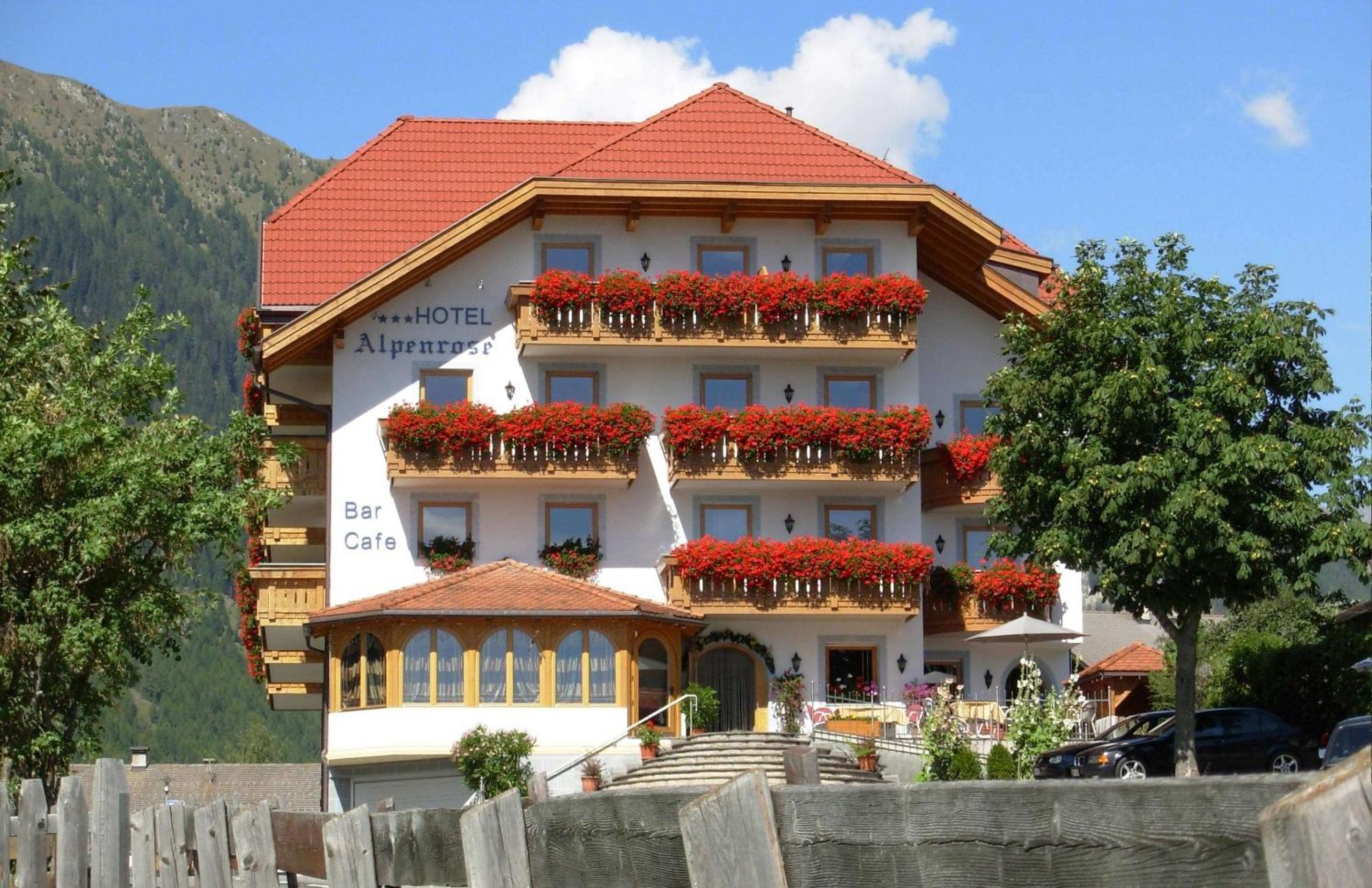 B&B Hotel Alpenrose Rooms & Apartments Valles Eksteriør bilde