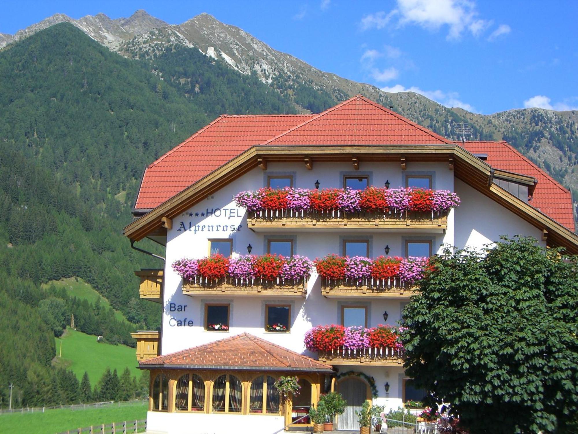 B&B Hotel Alpenrose Rooms & Apartments Valles Eksteriør bilde